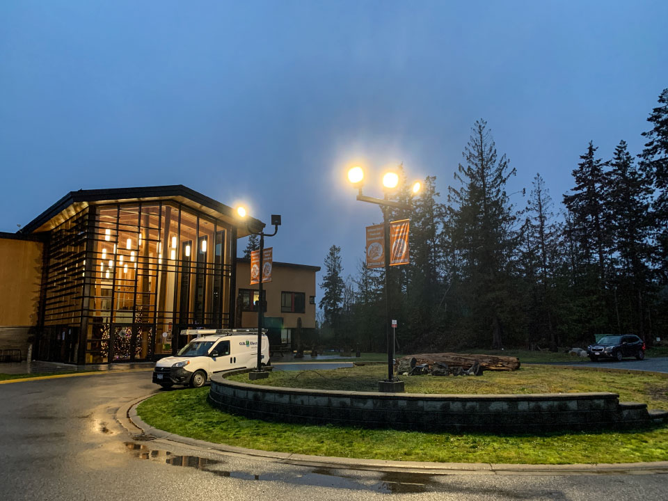 FL05 Area Lights in Action: Real-World Applications Across Canada